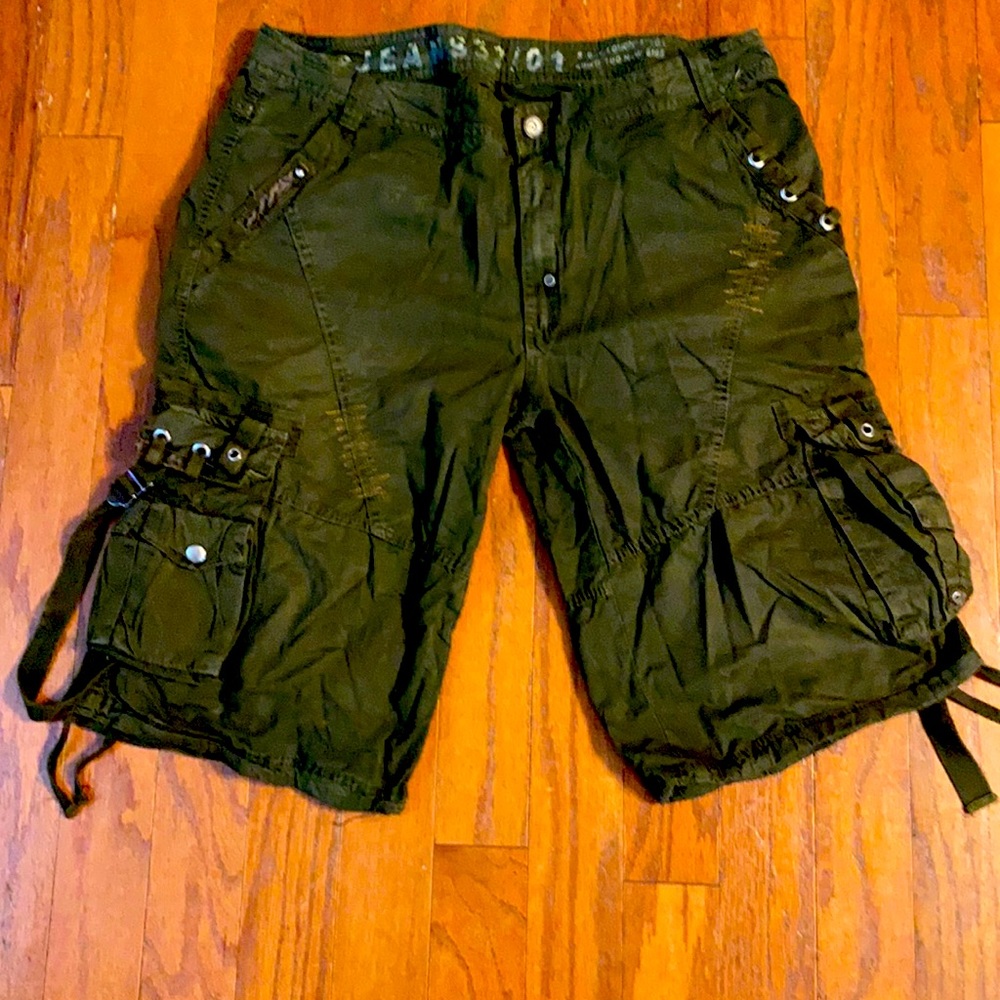 Keystone cargo shorts army green size 38